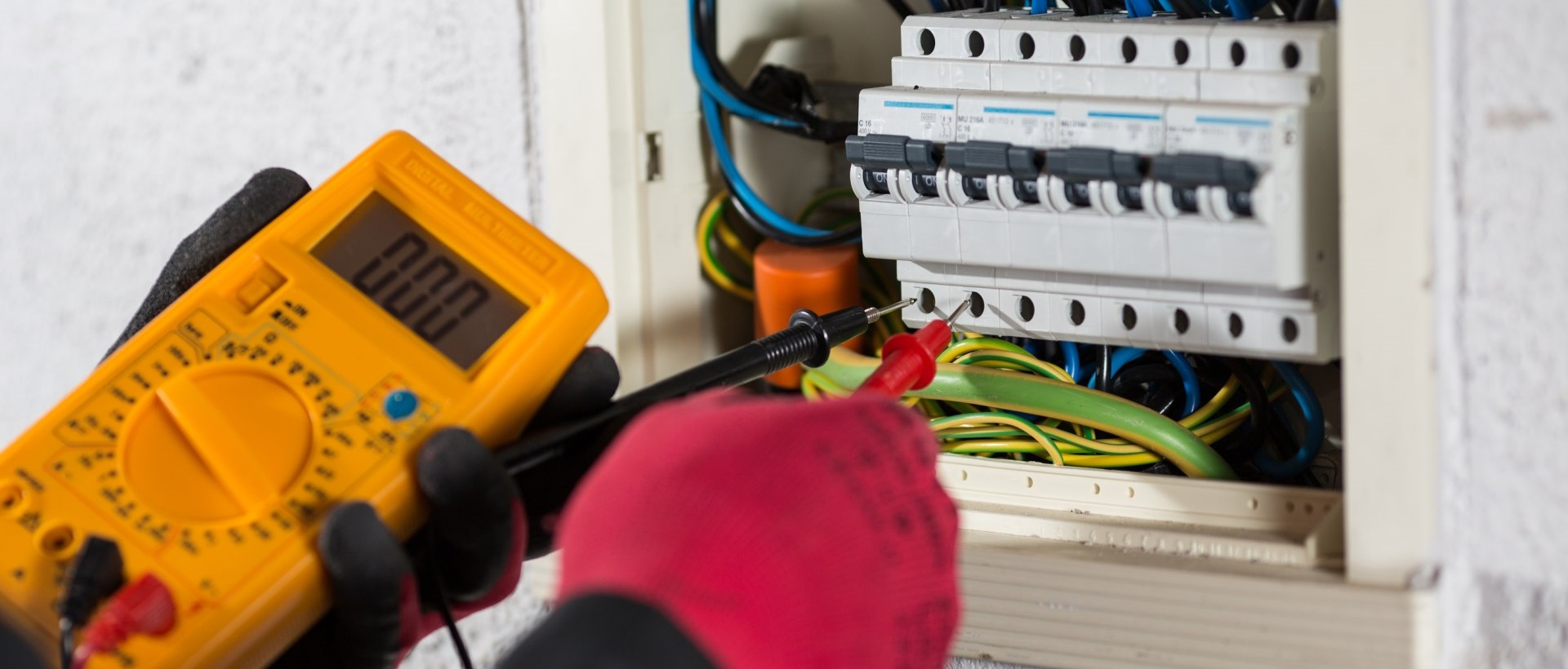 Electricians RM17
