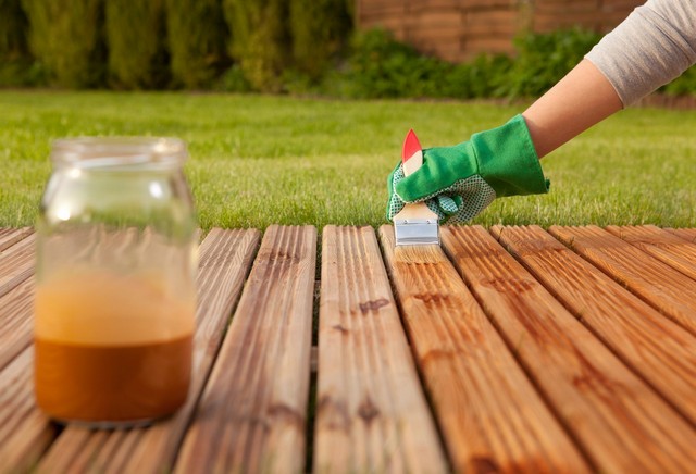 Garden Decking Grays, Badgers Dene, RM17
