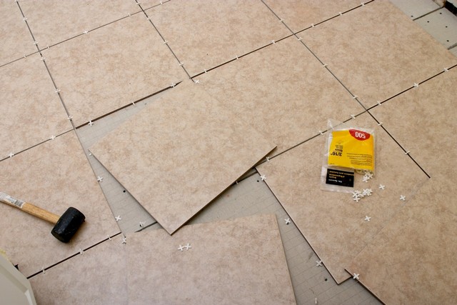 Tiling Grays, Badgers Dene, RM17